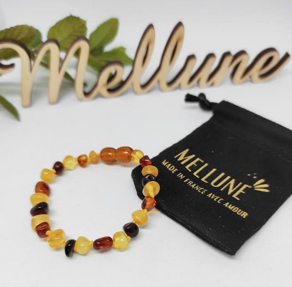 Waxed cotton cord adjustable bracelet for Him set with three amber stones |  Laval Europe